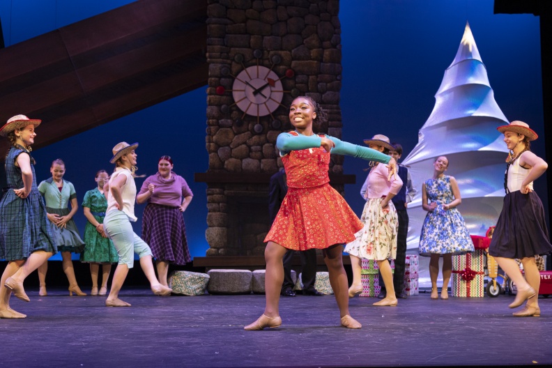 PerformingArts_JazzNutcracker_2022-25.jpg